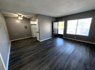 1906 E 1st St APT 4C, Long Beach, CA 90802