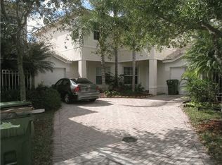 634 NW 170th Ter, Pembroke Pines, FL 33028