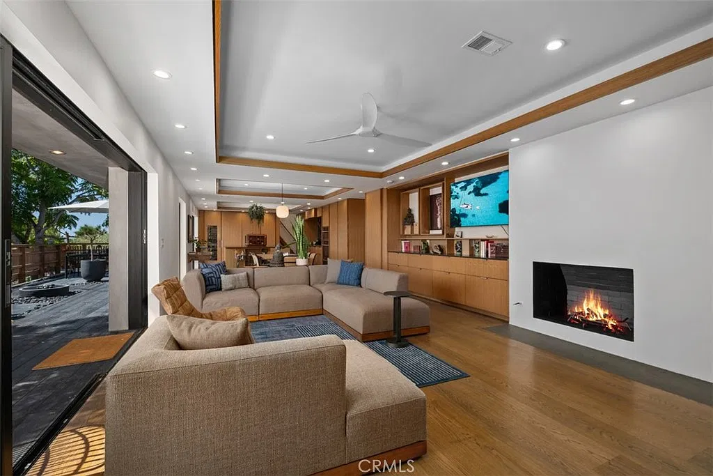 3 bed, 2735 sqft, $22,000 — Photo 4