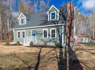 39 Mast Road, Lee, NH 03861