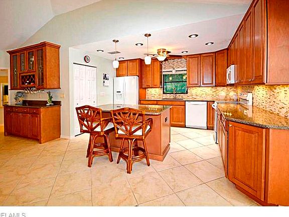 3rd image of 14310 Sandarac Dr