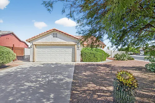 1682 E Kielly Ln Photo 1