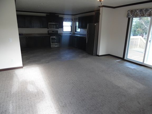 3rd image of 454 Brookside Mnr