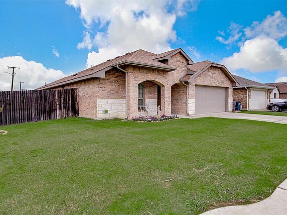2nd image of 3528 Aruba Ln