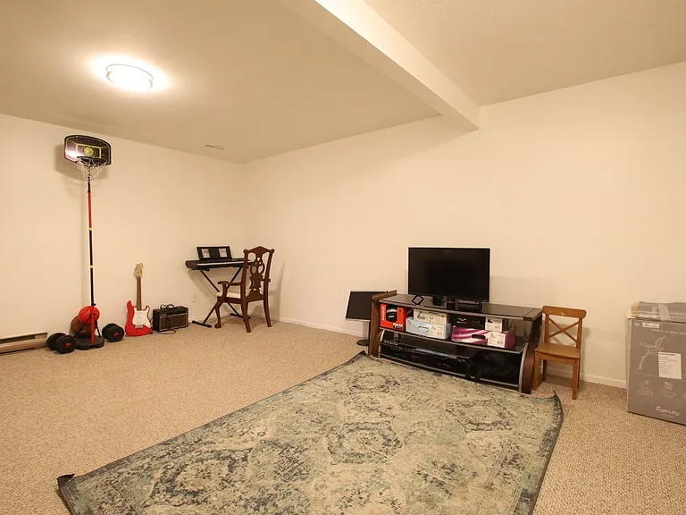 28 Whelan Dr — Photo 20