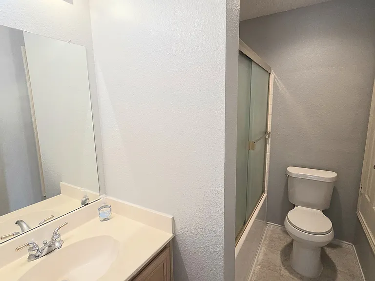 12783 Honey Locust Cir — Photo 24