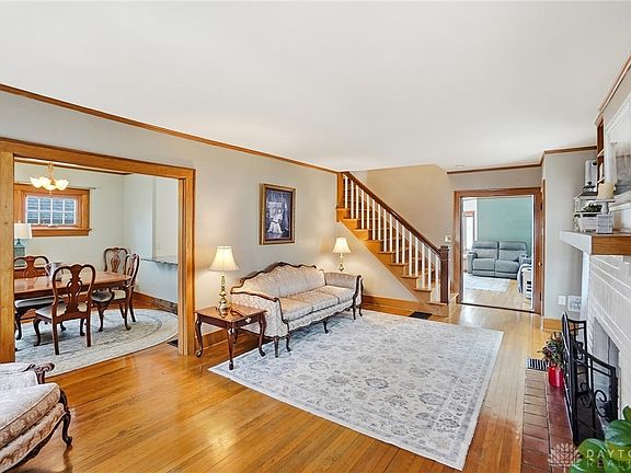 5th image of 40 Telford Ave