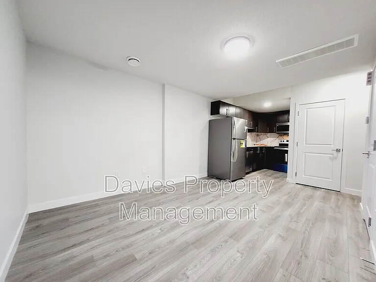 9475 Colak Ln SW #BASEMENT — Photo 4