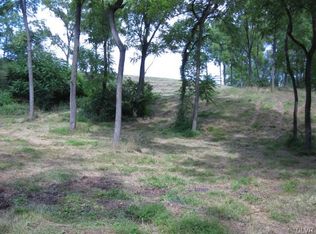 2795 Valley Rd, Orefield, PA 18069