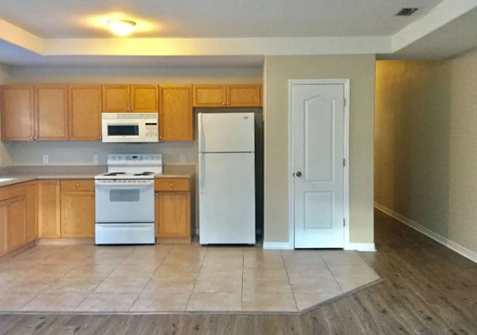 3 Bedroom 2 Bathroom Summerwood Villas — Photo 4