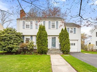 311 Auburn Rd, West Hartford, CT 06119