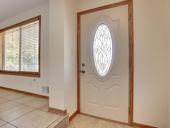 4th image of 2505 Auburn Dr