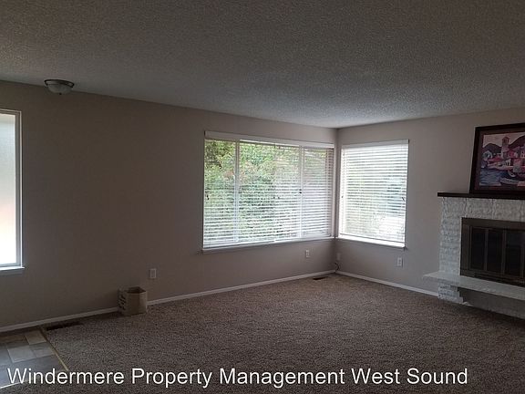 3rd image of 439 NE Conifer Dr