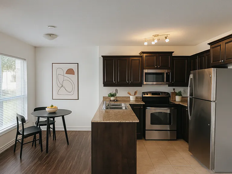 180 Mill St — Photo 4