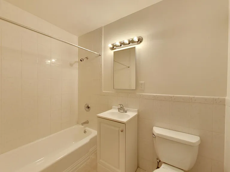 7630 Geary Blvd #204 — Photo 15