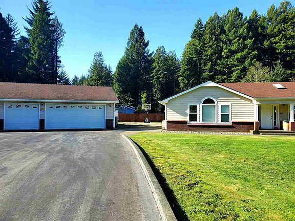 3rd image of 5520 Lake Earl Dr