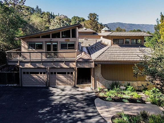 3rd image of 15720 Shady Ln