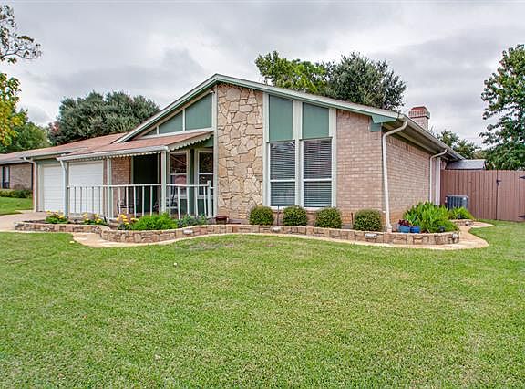 3rd image of 3116 Whisper Wood Ln