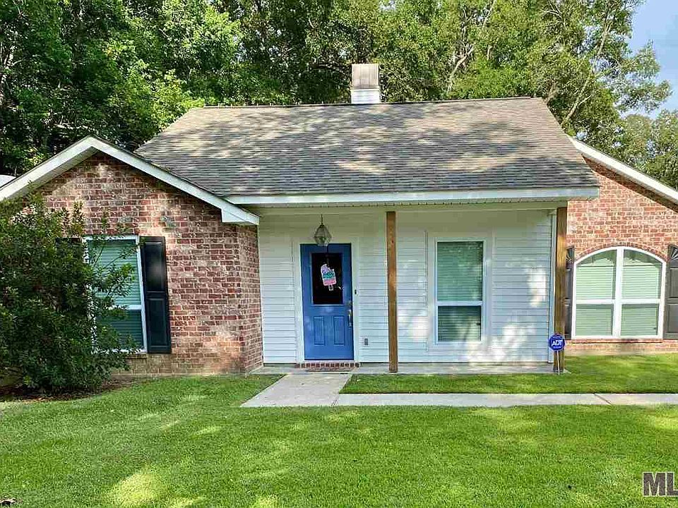 1st image of 34453 Gravesbriar Dr