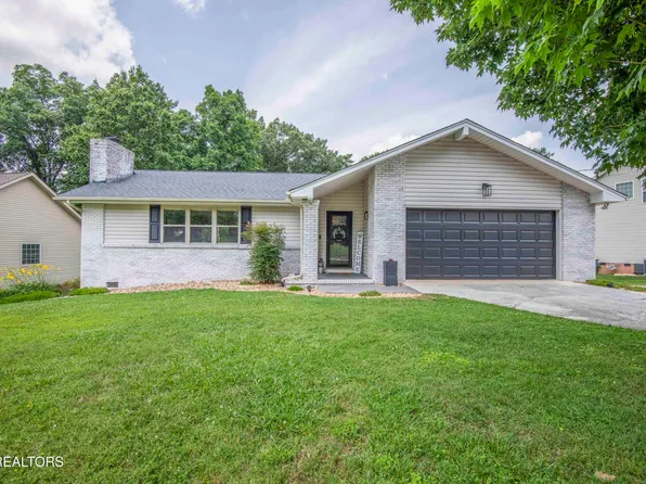1002 Oxford Hills Dr, Maryville, TN 37803