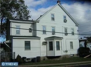 252 W Bridge St, Morrisville, PA 19067