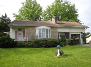 1850 Laurel St, Hamilton, IL 62341