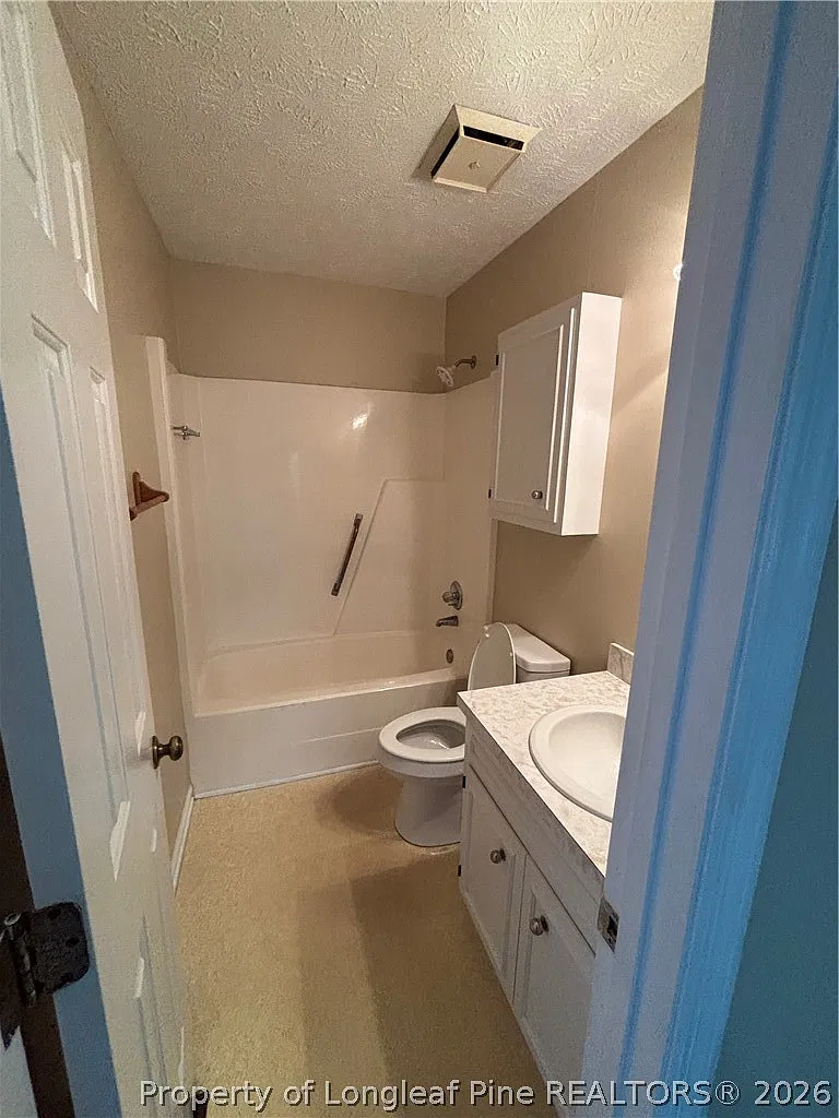 2 bed, 2.0 bath, 988 sqft, $1,350 — Photo 2