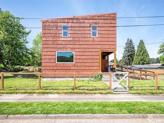 2nd image of 309 NW 2nd Avenue