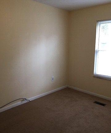 5th image of 178 Orchard Wood Dr