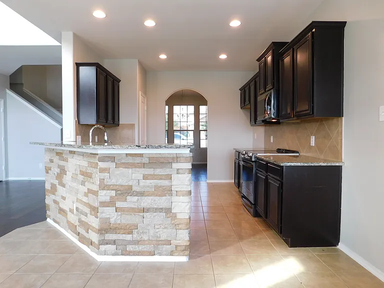 14904 Riverside Dr — Photo 10