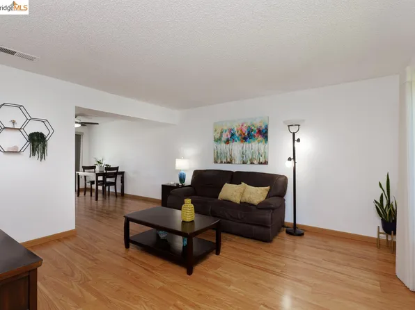 1255 Pine Creek Way APT B, Concord, CA 94520