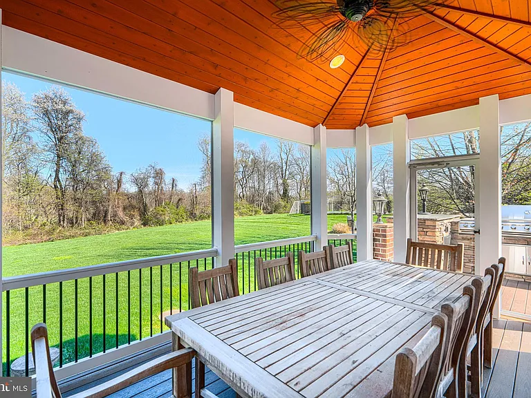 1319 Martin Meadows Dr — Photo 116