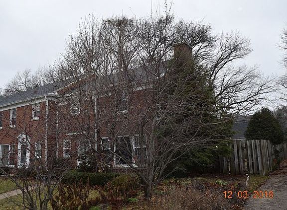 3rd image of 1301 Mulford St