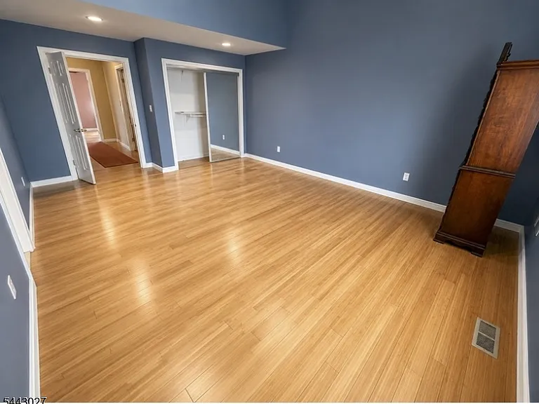 14 Yarmouth Ct — Photo 3