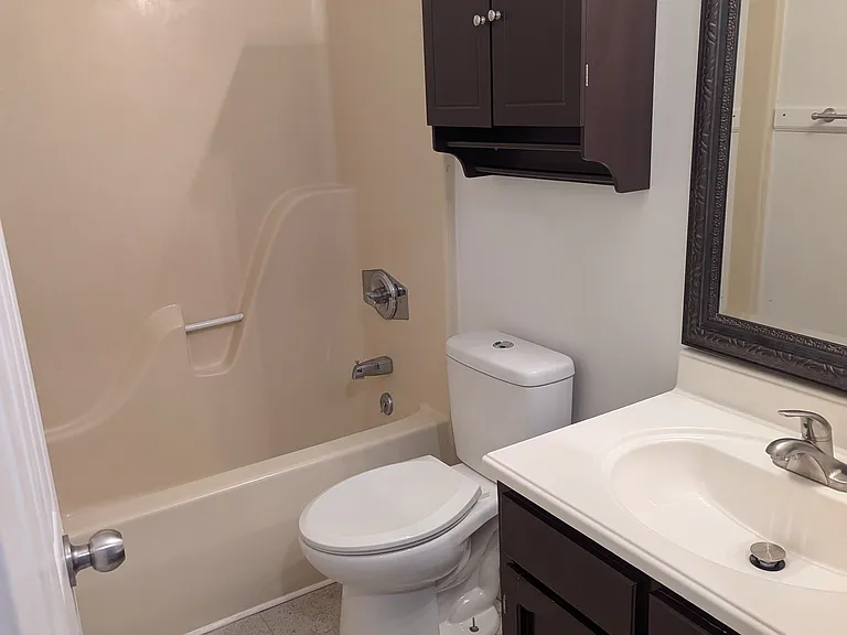 1075 Raintree Dr #1 — Photo 7