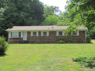 4438 Warner Rd, Pfafftown, NC 27040