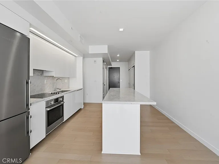1050 S Grand Ave #708 — Photo 10