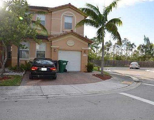 5th image of 7718 NW 116th Pl