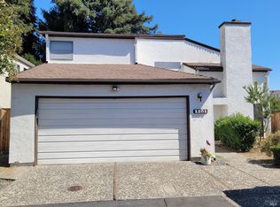1251 Redwood Ct, Dixon, CA 95620