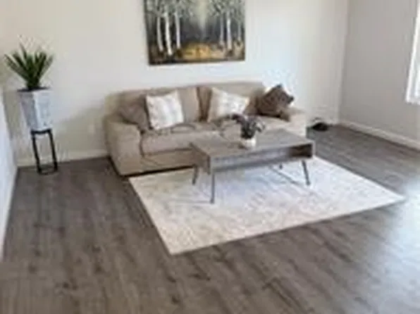3458 Thunder Dr, Oceanside, CA 92056
