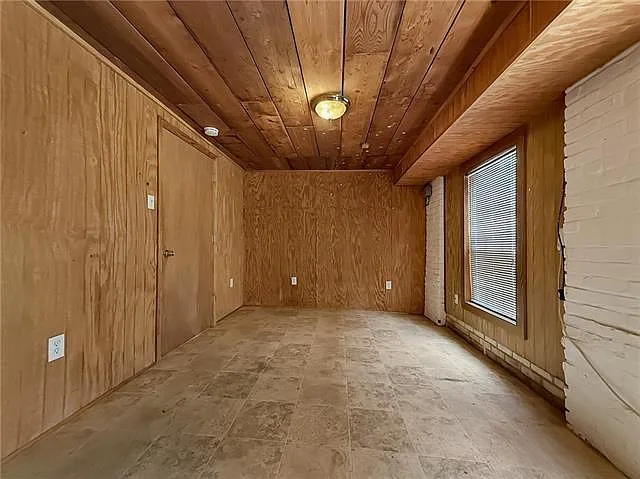 627 N Olympia St #B — Photo 8