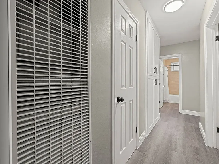 4018 & 4024 S Gelber Pl — Photo 11