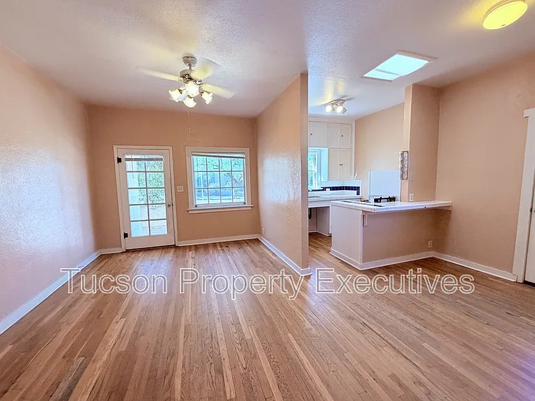 1222 N Olsen Ave — Photo 16