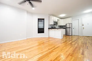 Rented by Mdrn Residential