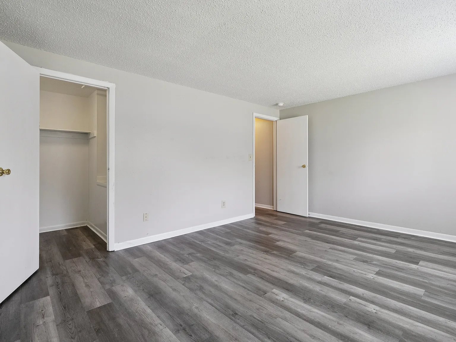 Gateway Apartments — Photo 4