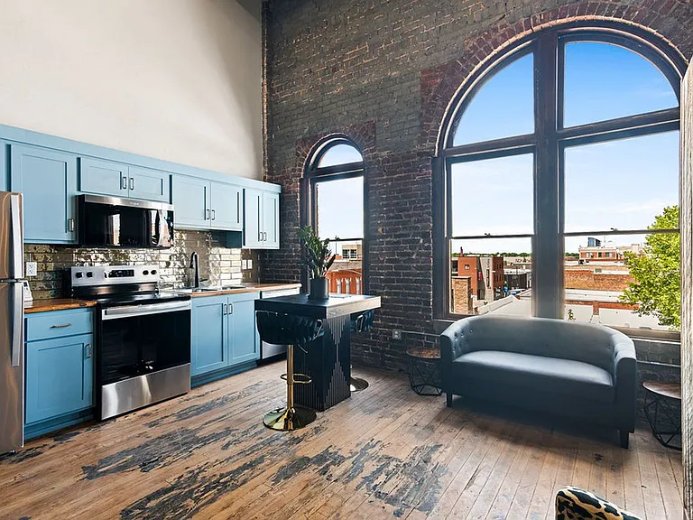 Brand new apartments in downtown Springfield! — Photo 29