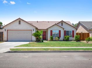621 Sandcastle Ave, Lemoore, CA 93245