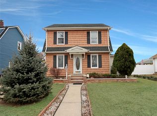 159 W Fulton Ave, Roosevelt, NY 11575