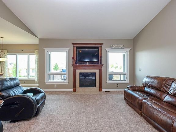 2nd image of 1706 Dogwood Ct SW