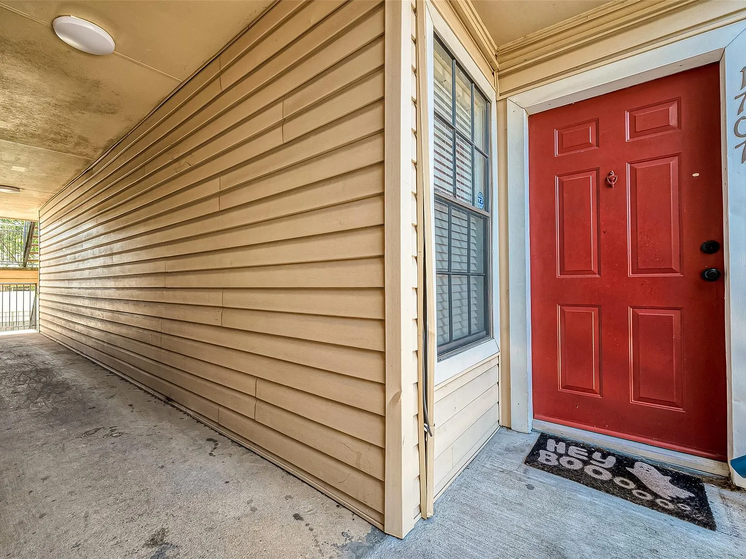 2 bed, 2.0 bath, 952 sqft, $1,375 — Photo 2